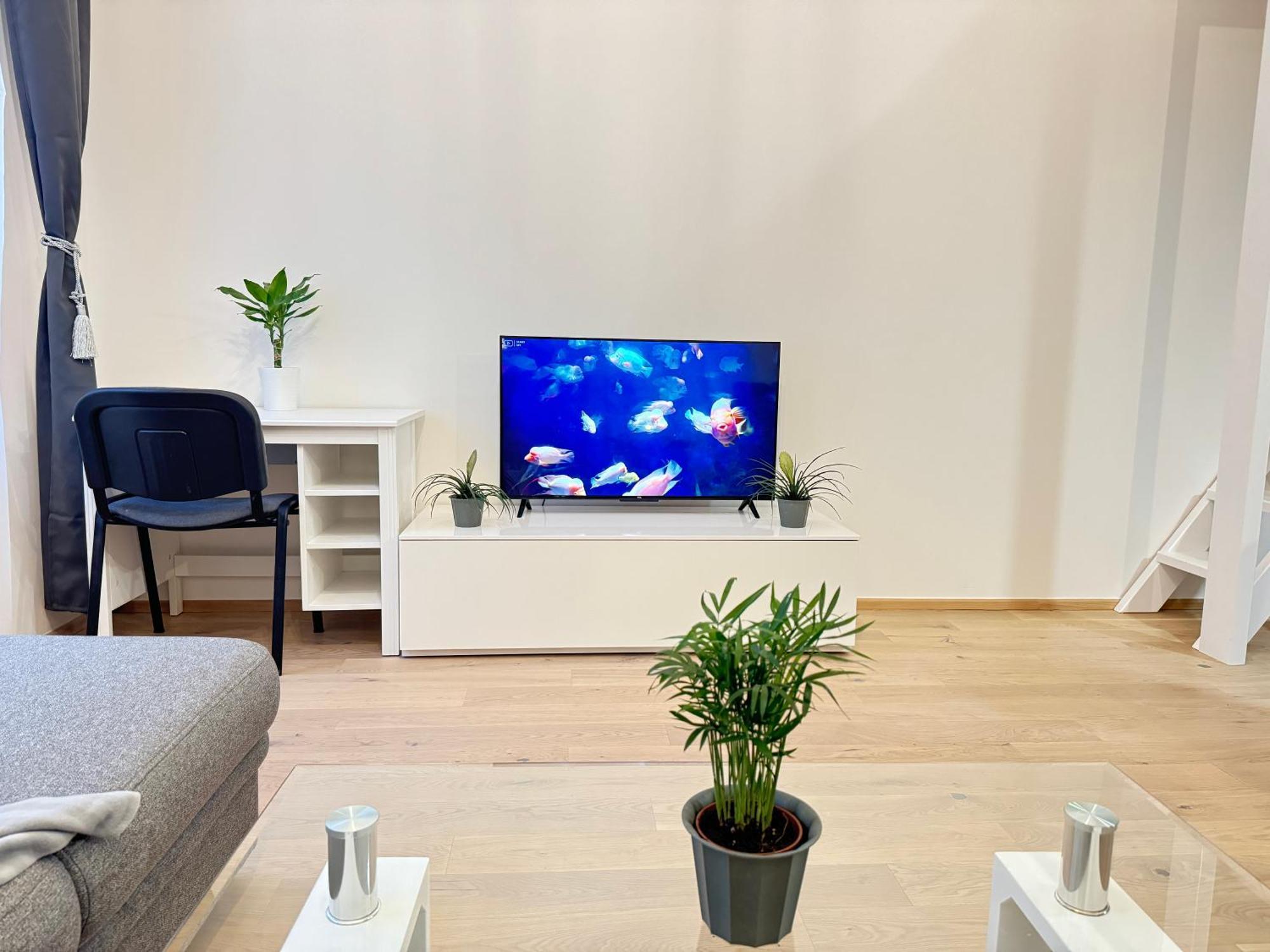 Free Parking - Cozy Near Vysehrad Railway Bridge Apartament *