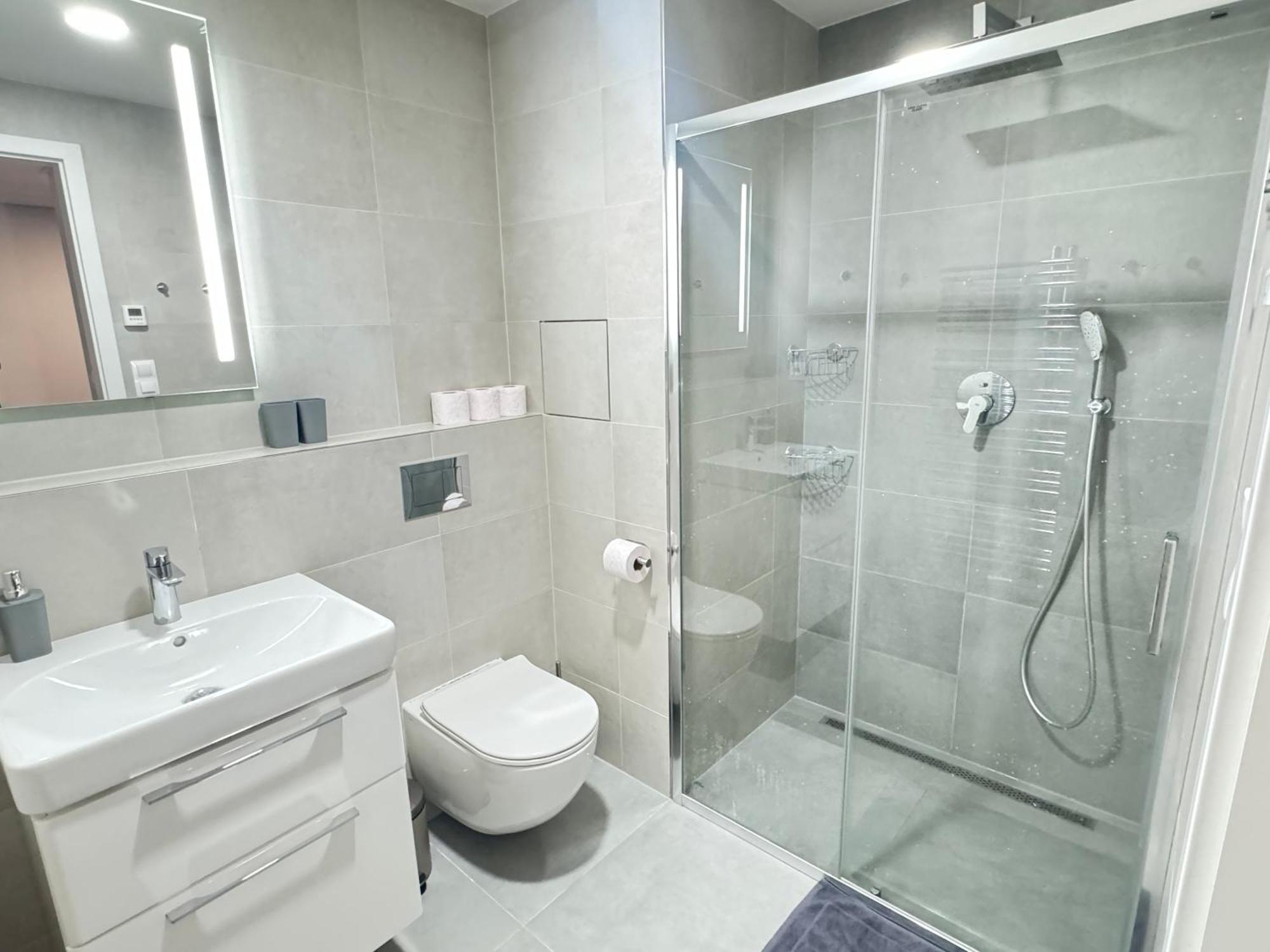 Apartmán Free Parking - Cozy Near Vysehrad Railway Bridge