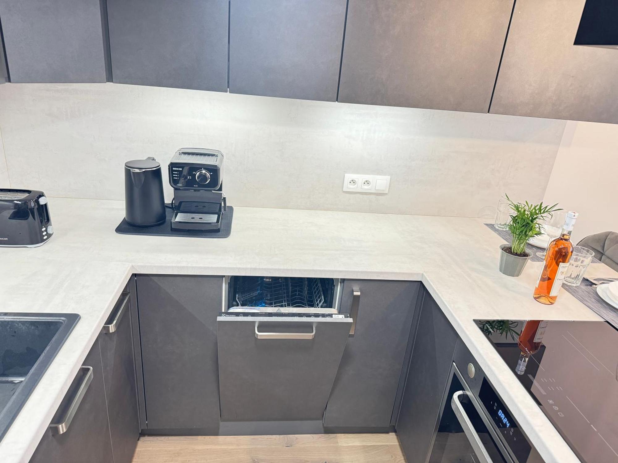 Apartmán Free Parking - Cozy Near Vysehrad Railway Bridge *