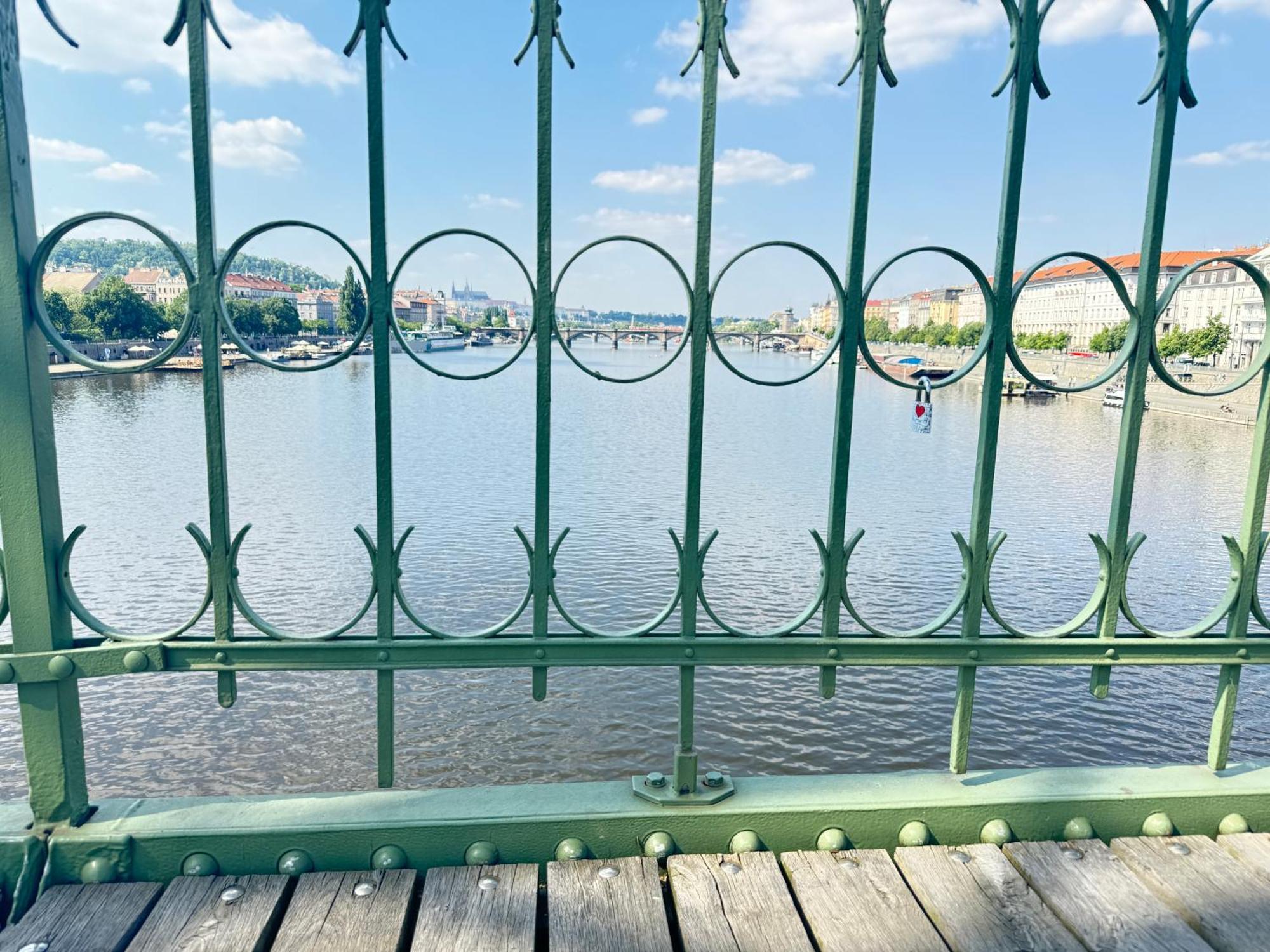 Apartmán Free Parking - Cozy Near Vysehrad Railway Bridge