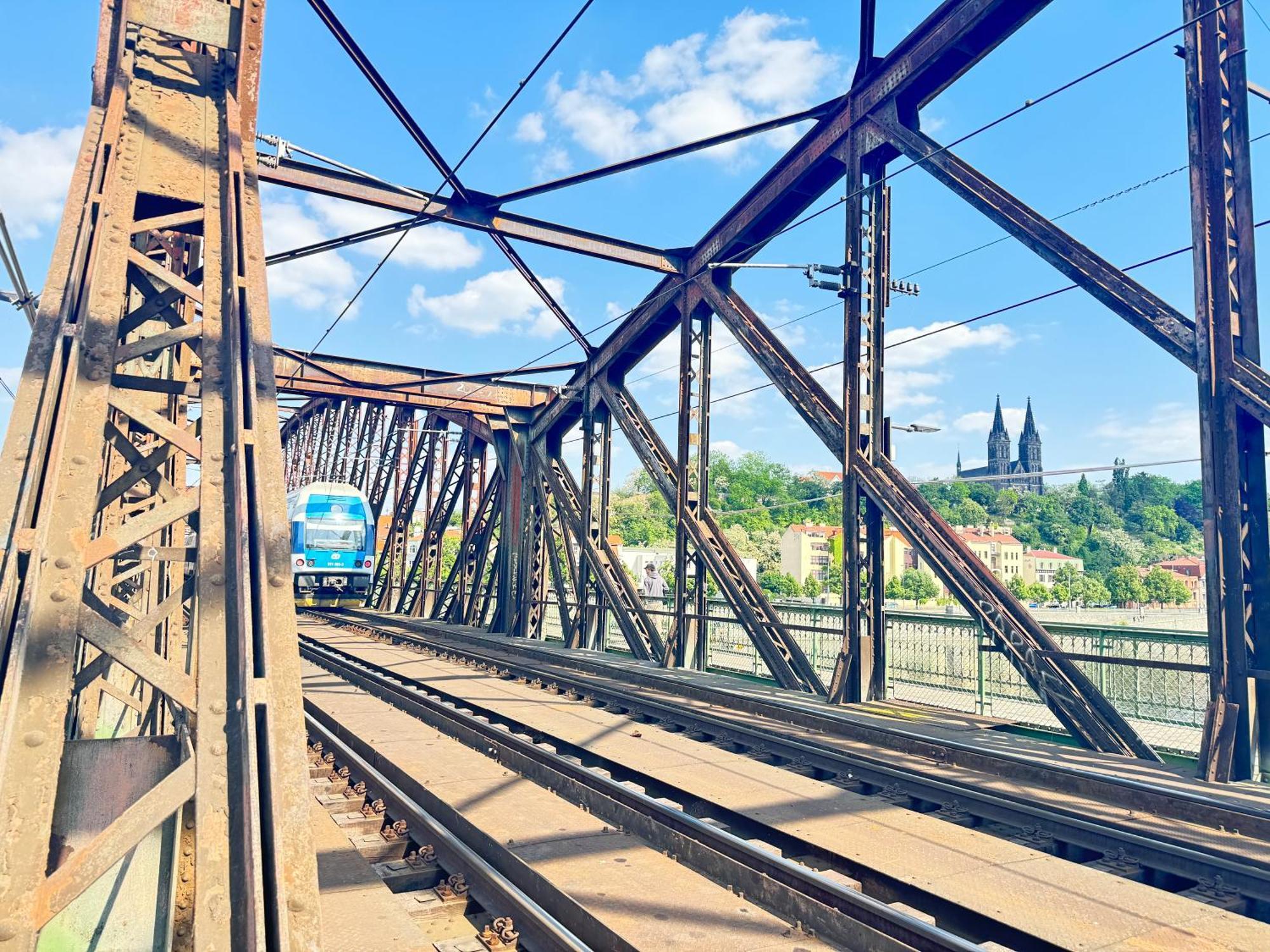 Apartmán Free Parking - Cozy Near Vysehrad Railway Bridge